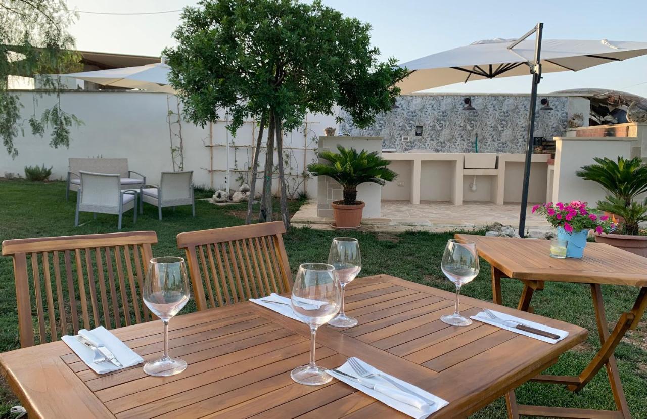 Masseria Capece Bed & Breakfast Uggiano La Chiesa Ngoại thất bức ảnh