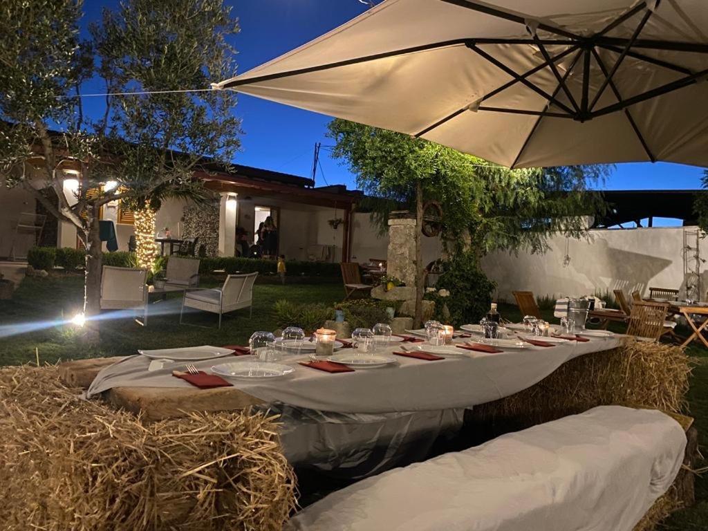 Masseria Capece Bed & Breakfast Uggiano La Chiesa Ngoại thất bức ảnh